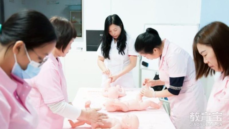 以下是一些北京育婴师培训学校的排名推荐，供您参考：